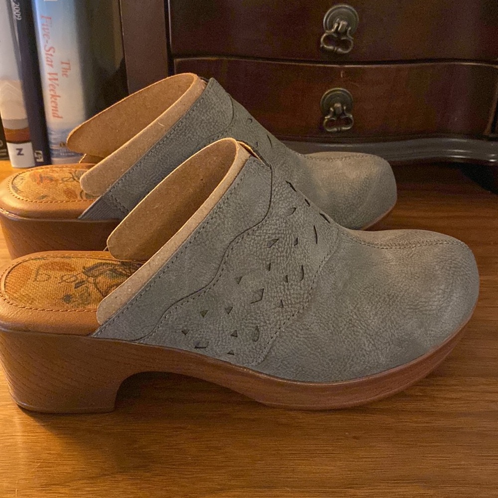 Brand New BOC Clogs